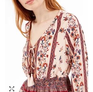 ANGIE LACE UP MACY'S BRAND. Boho tunic top Size M. flouncy romantic Blouse.